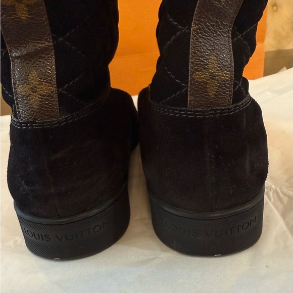 Louis Vuitton Black Quilted Women's Boots - Picture 5 of 13